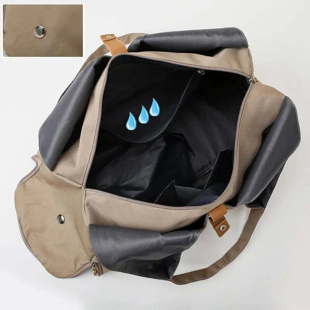 Waterproof sports bag for women, featuring an organized interior and sleek design for active lifestyles.